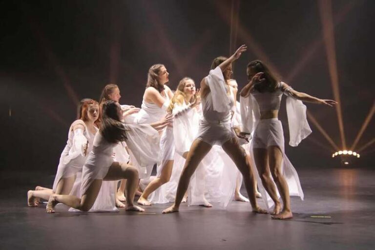 526458622 739074662277341 266202624459606406 n 768x512