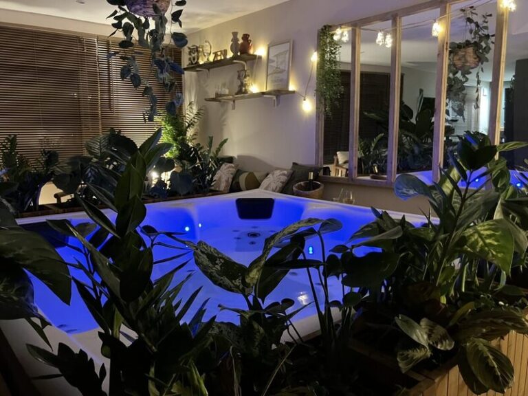 559944821 122100292197076458 2650095445688565111 n 1 768x576