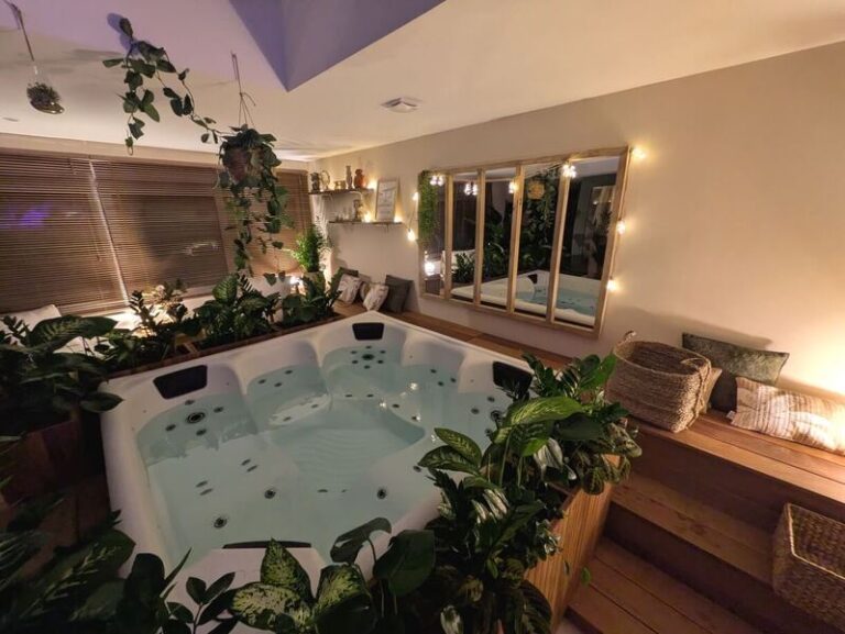 PXL 20251022 171753838 1 768x577