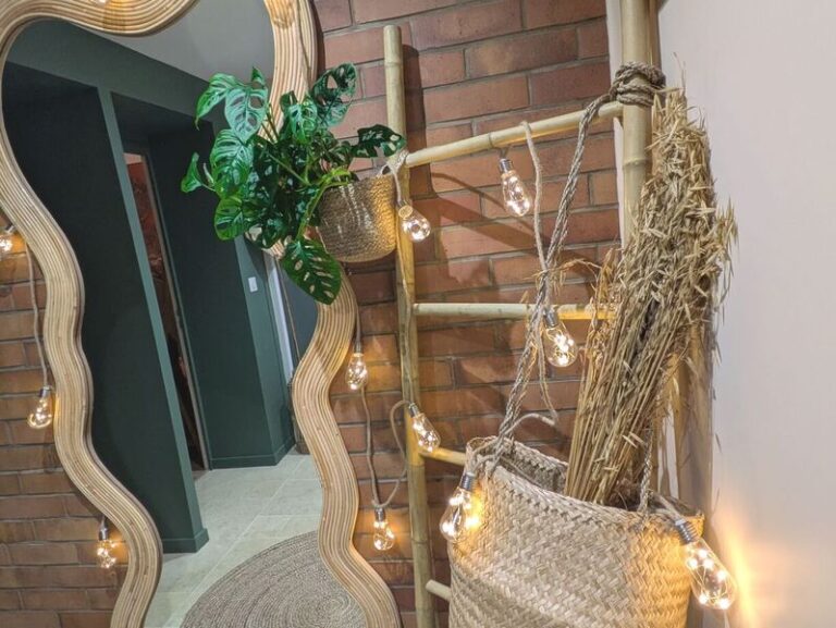 PXL 20251022 172011835 1 768x577