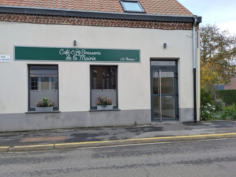 Cafe de la mairie a thiennes 768x577