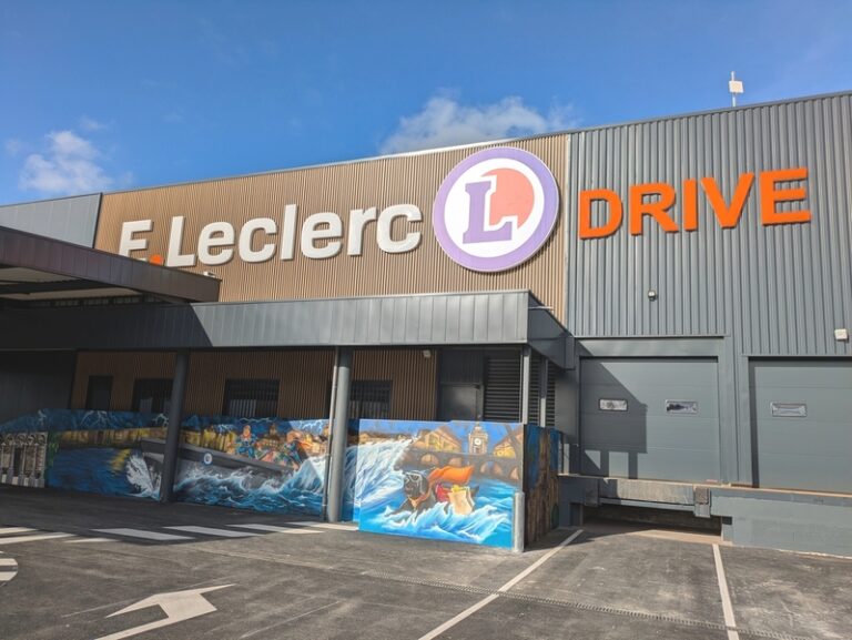 PXL 20251109 122632895.MP  768x577