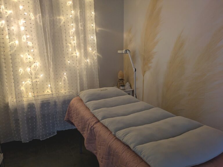 PXL 20251126 183200829 768x577