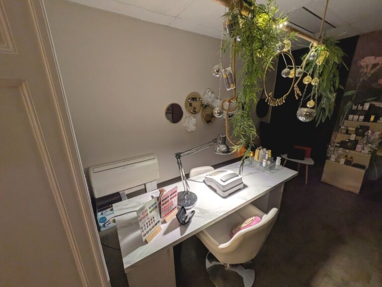 PXL 20251126 184921622.MP 768x577