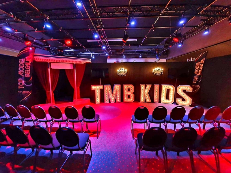 Tom de Bourecq est finaliste de l'élection Top Model Belgique