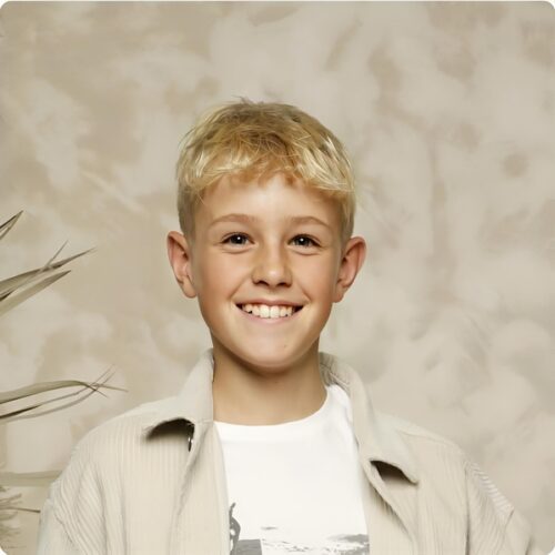 Tom de Bourecq est finaliste de l'élection Top Model Belgique