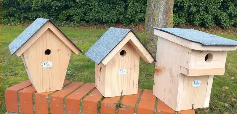 Des nichoirs en vente avec le foyer rural de Heuringhem