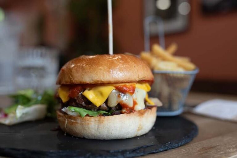 655148253 1642538063425198 6443266855752771067 n 768x513