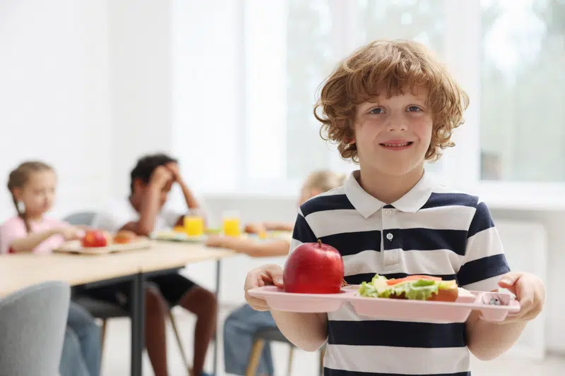 A Guarbecque, les grands parents pourront désormais partager un repas de cantine avec leur(s) petit(s) enfant(s) A Guarbecque, les grands parents pourront désormais partager un repas de cantine avec leur(s) petit(s) enfant(s)