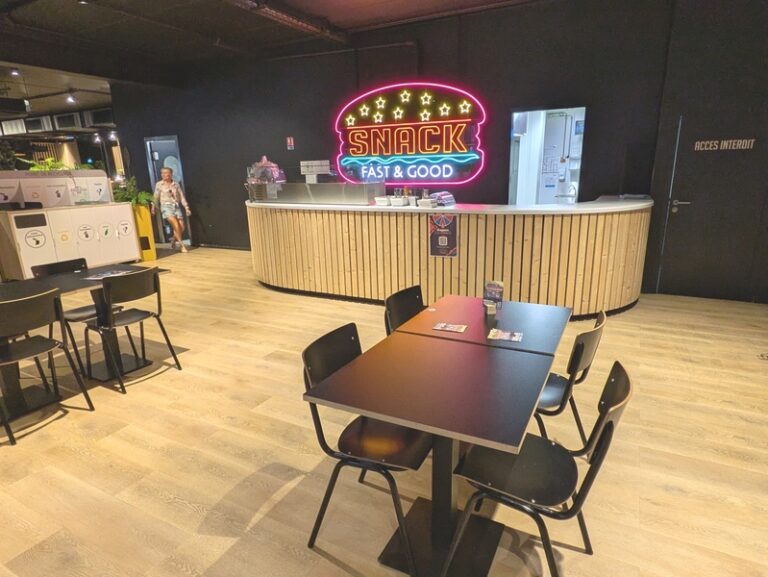 SNACK PLANETAIRE 768x577